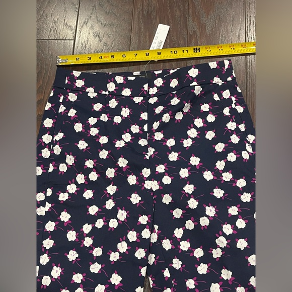 J. Crew Hayden Kickout Crop Blue Purple Floral Pants Size 4T NEW - Picture 4 of 11